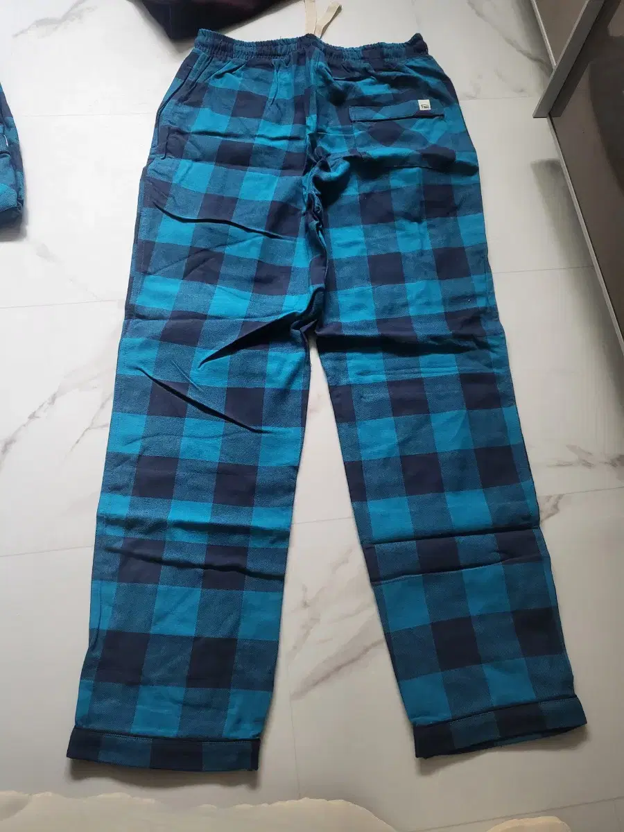 thumbnail-4